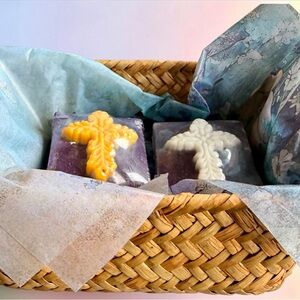 Handmade Cross Soap Gift Basket – Shea Butter & Goat Milk Soaps